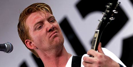 josh_homme I'm gonna tap dat ass