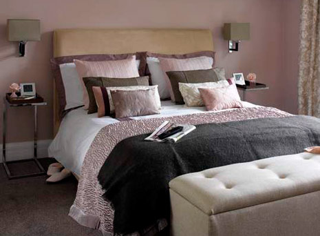 too many bed pillows too many bed pillows