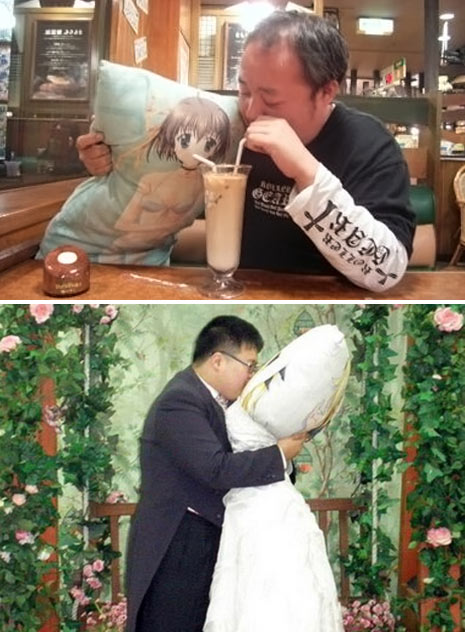 man marries dakimakura pillow