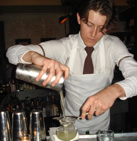 mixologist mixologist