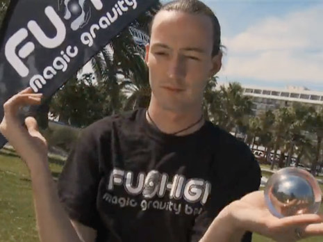 how does fushigi ball work