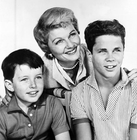 barbara billingsley, leave it to beaver death barbara billingsley, leave it to beaver dies, dead